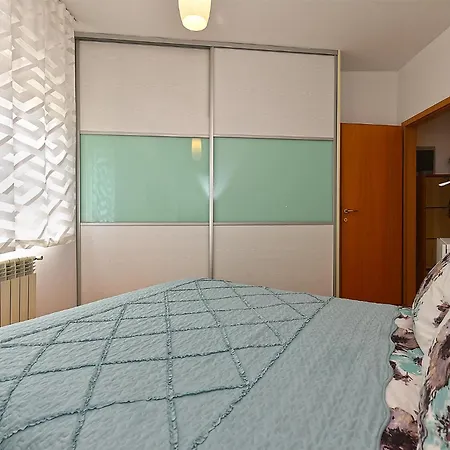 Apartamento Karolina 2343 Pula