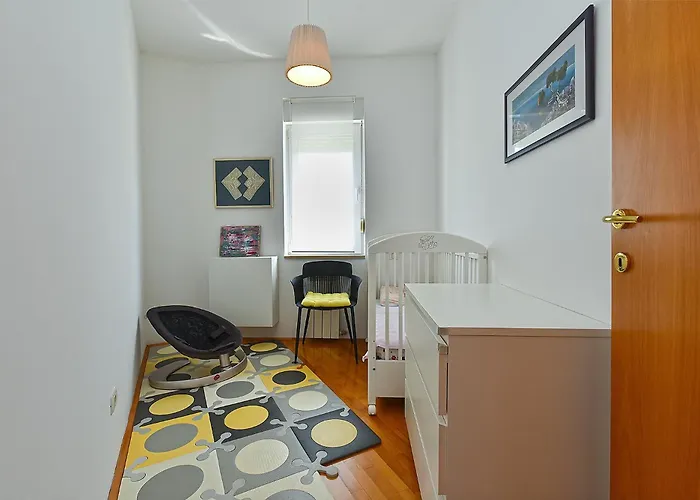 Karolina 2343 * Pula